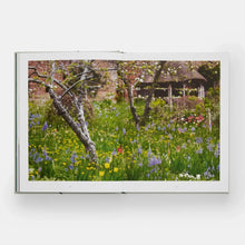 Load image into Gallery viewer, The Tulip Garden: Growing and Collecting Rare Species

